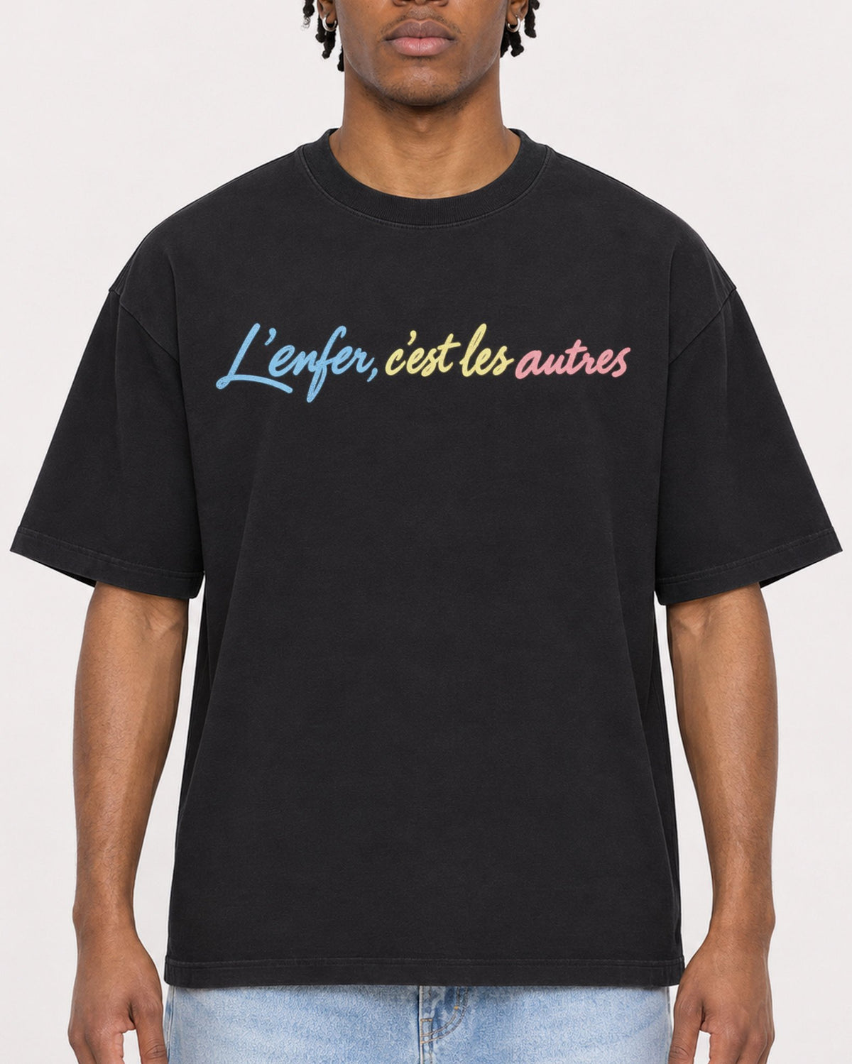 Mockup Boxy Heavyweight Tee Black male close-up 05