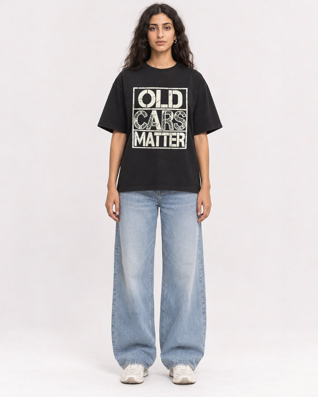 Mockup Boxy Heavyweight Tee Black female full-body 07