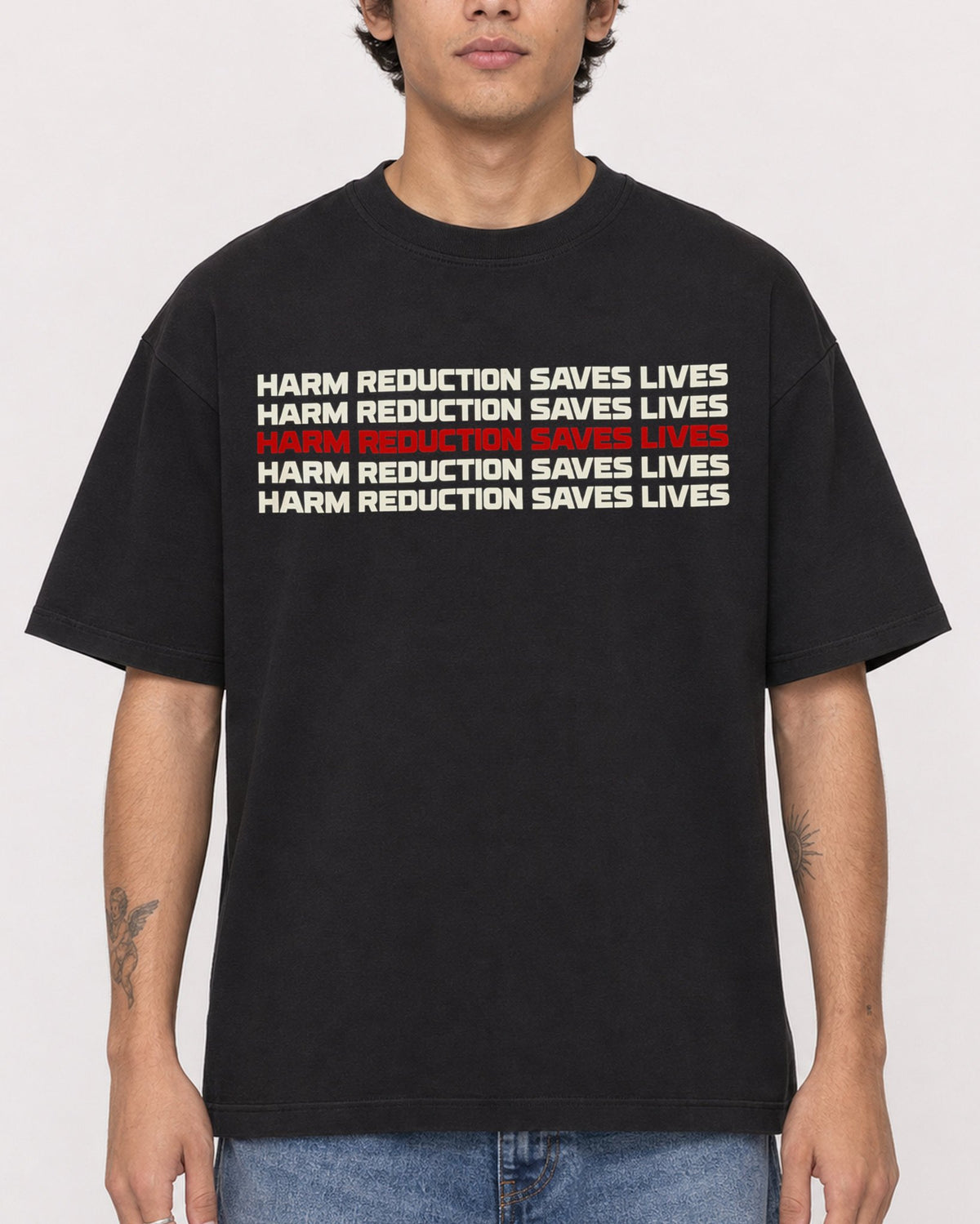 Mockup Boxy Heavyweight Tee Black male close-up 06