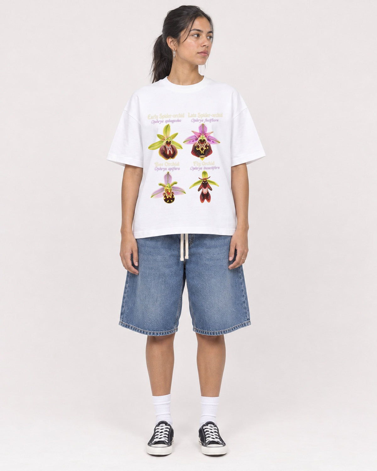 Mockup Boxy Heavyweight Tee White female full-body 16