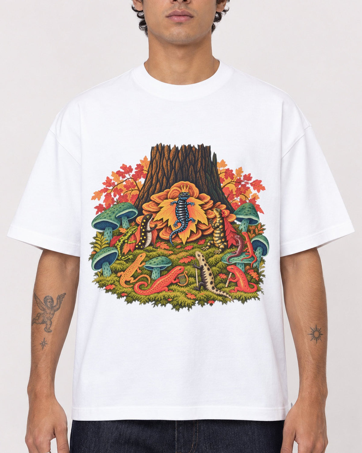 Mockup Boxy Heavyweight Tee White male close-up 06