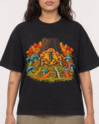 Mockup Boxy Heavyweight Tee Black female close-up 06