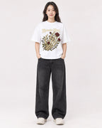 Mockup Boxy Heavyweight Tee White female full-body 03