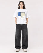 Mockup Boxy Heavyweight Tee White female full-body 03