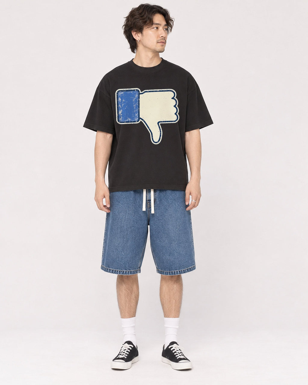 Mockup Boxy Heavyweight Tee Black male full-body 03