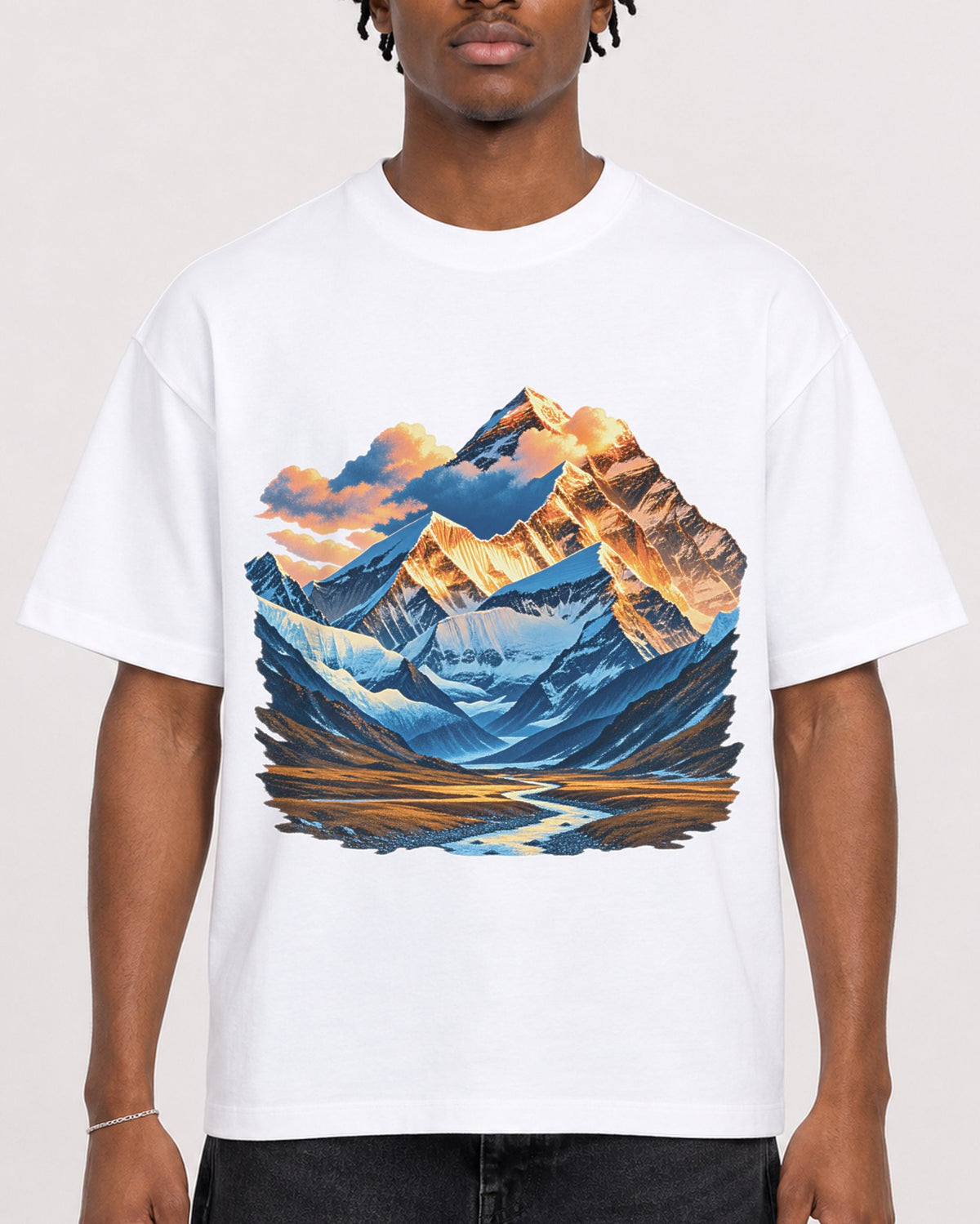 Mockup Boxy Heavyweight Tee White male close-up 05