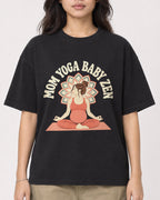 Mockup Boxy Heavyweight Tee Black female close-up 02