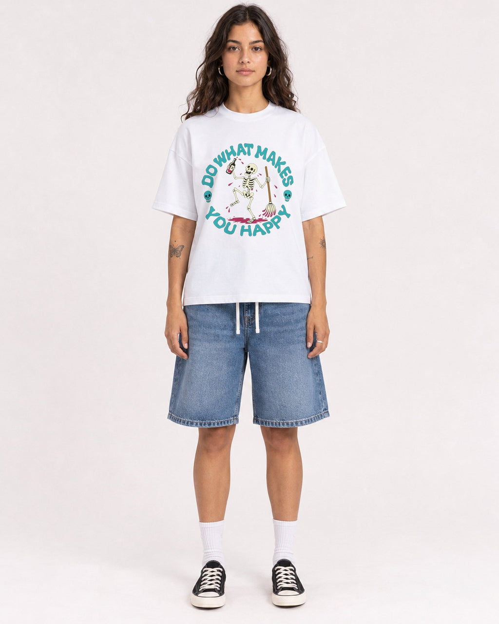 Mockup Boxy Heavyweight Tee White female full-body 06