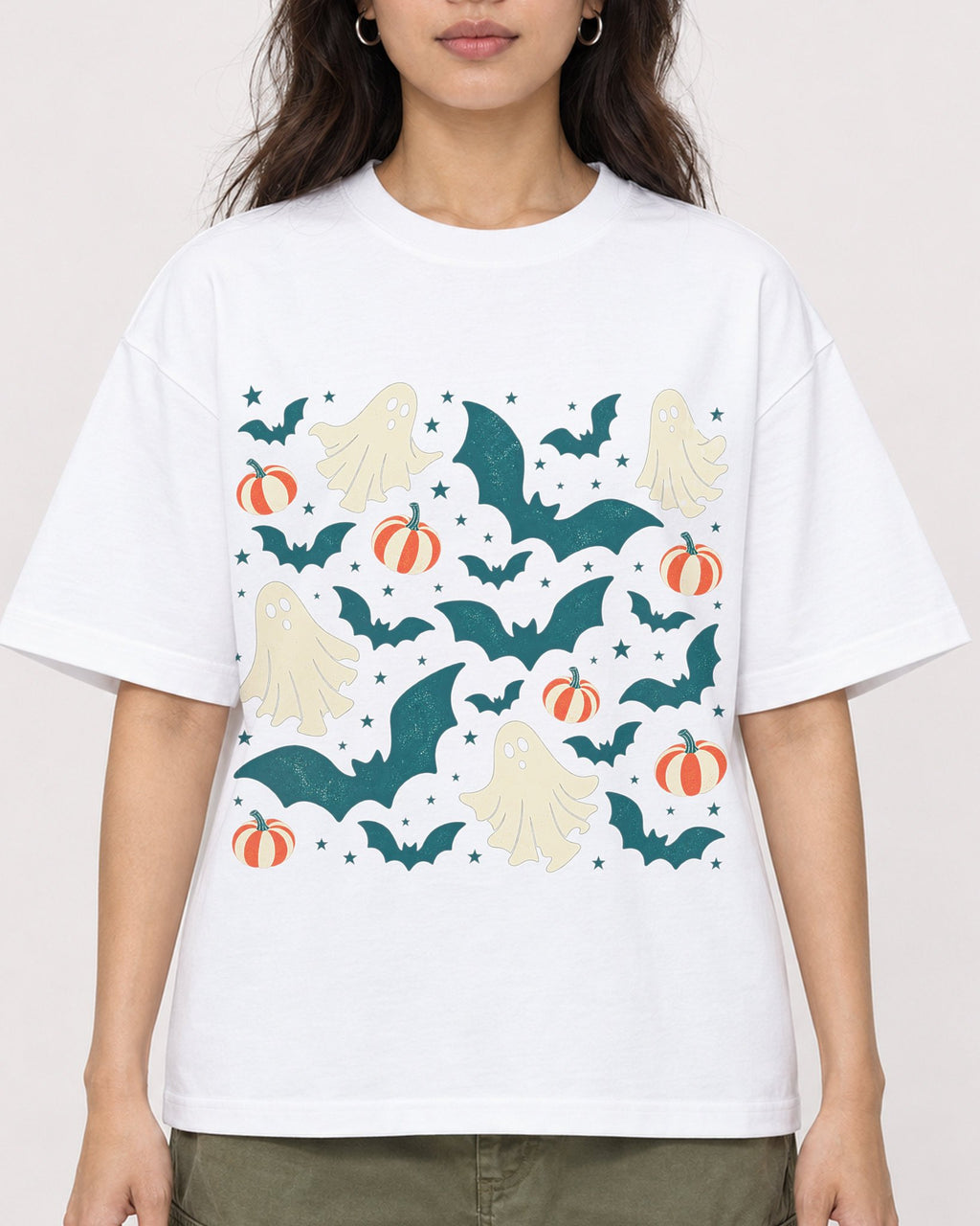 Mockup Boxy Heavyweight Tee White female close-up 02