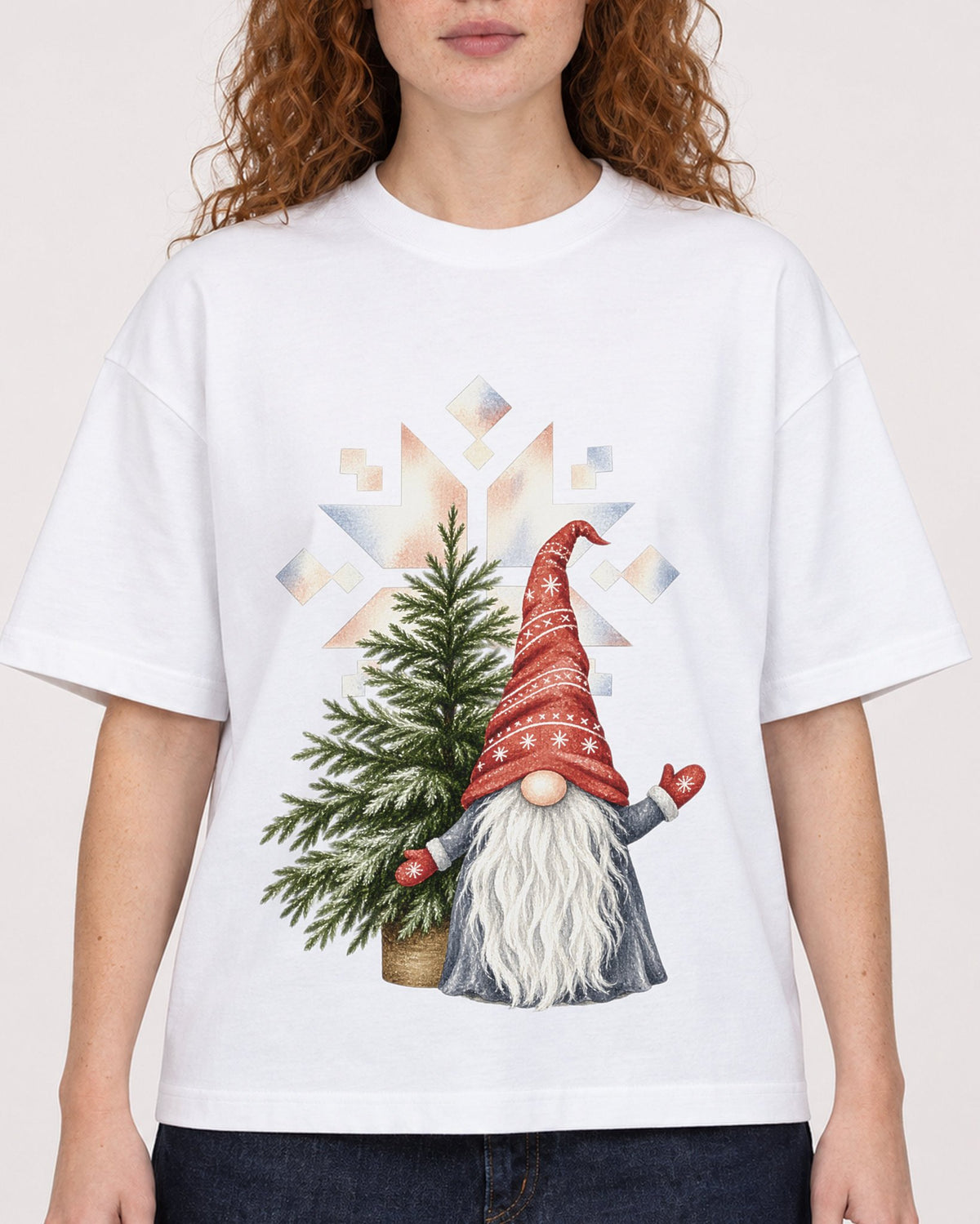 Mockup Boxy Heavyweight Tee White female close-up 09