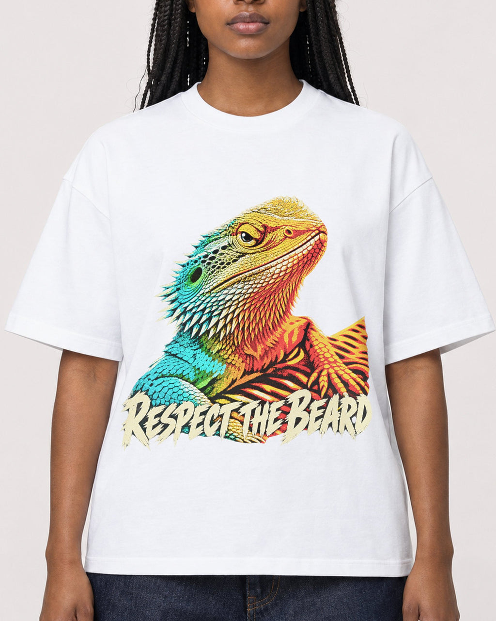 Mockup Boxy Heavyweight Tee White female close-up 04