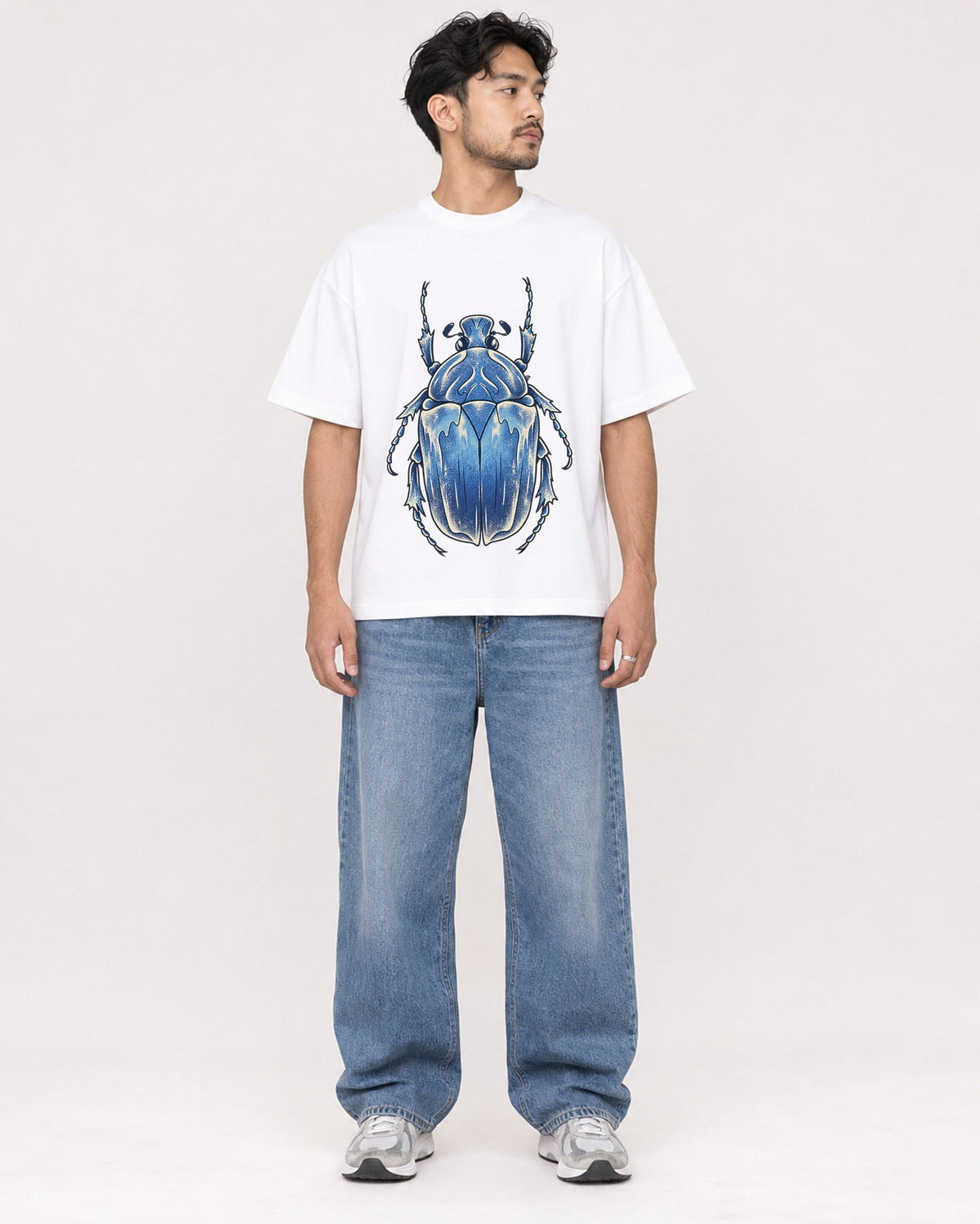 Mockup Boxy Heavyweight Tee White male full-body 02