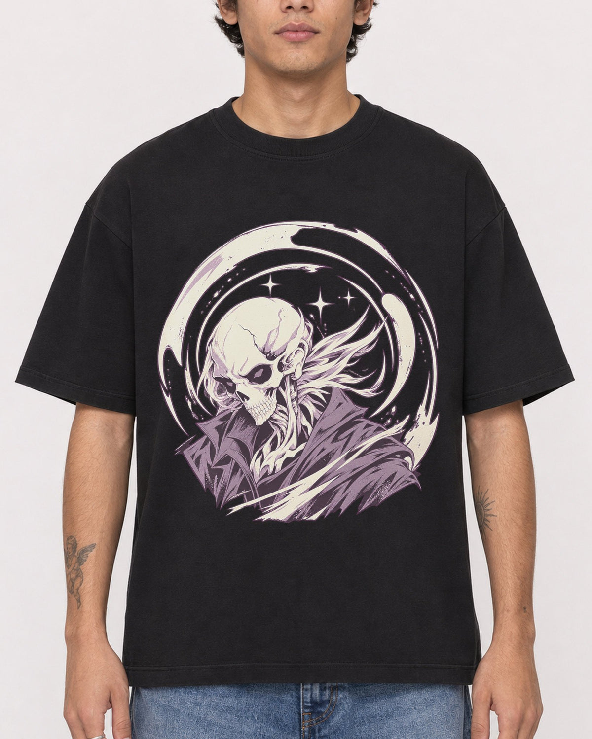 Mockup Boxy Heavyweight Tee Black male close-up 06