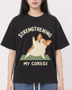 Mockup Boxy Heavyweight Tee Black female close-up 01