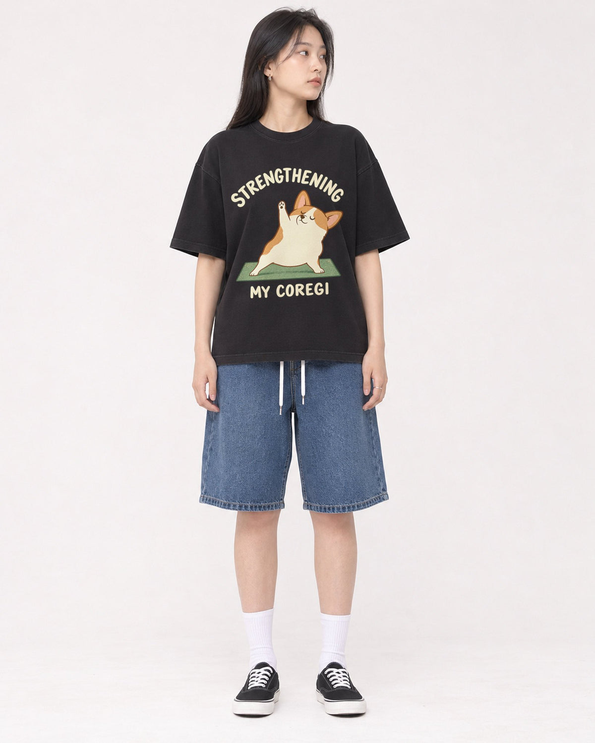 Mockup Boxy Heavyweight Tee Black female full-body 01