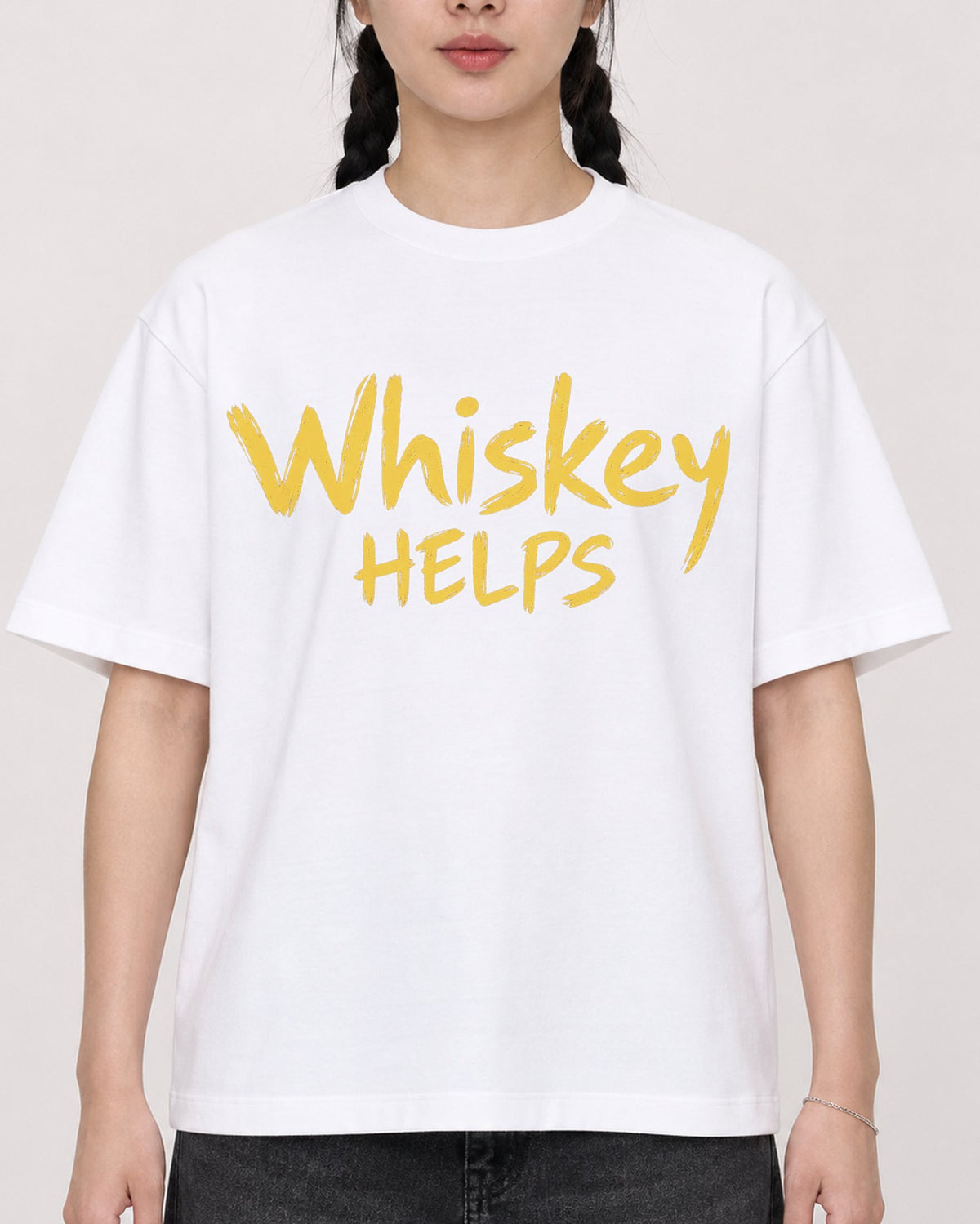 Mockup Boxy Heavyweight Tee White female close-up 43