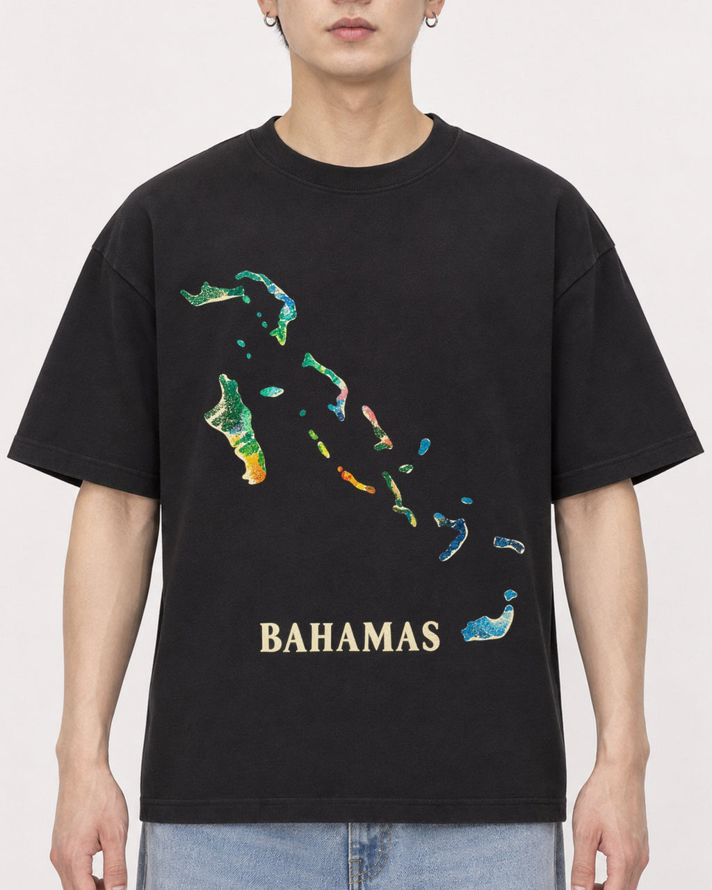Mockup Boxy Heavyweight Tee Black male close-up 01