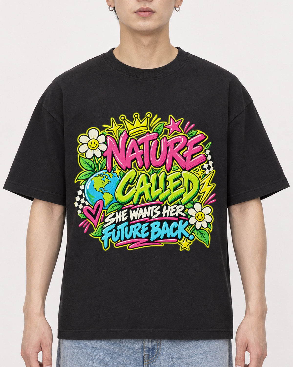 Mockup Boxy Heavyweight Tee Black male close-up 01