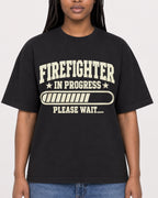 Mockup Boxy Heavyweight Tee Black female close-up 04