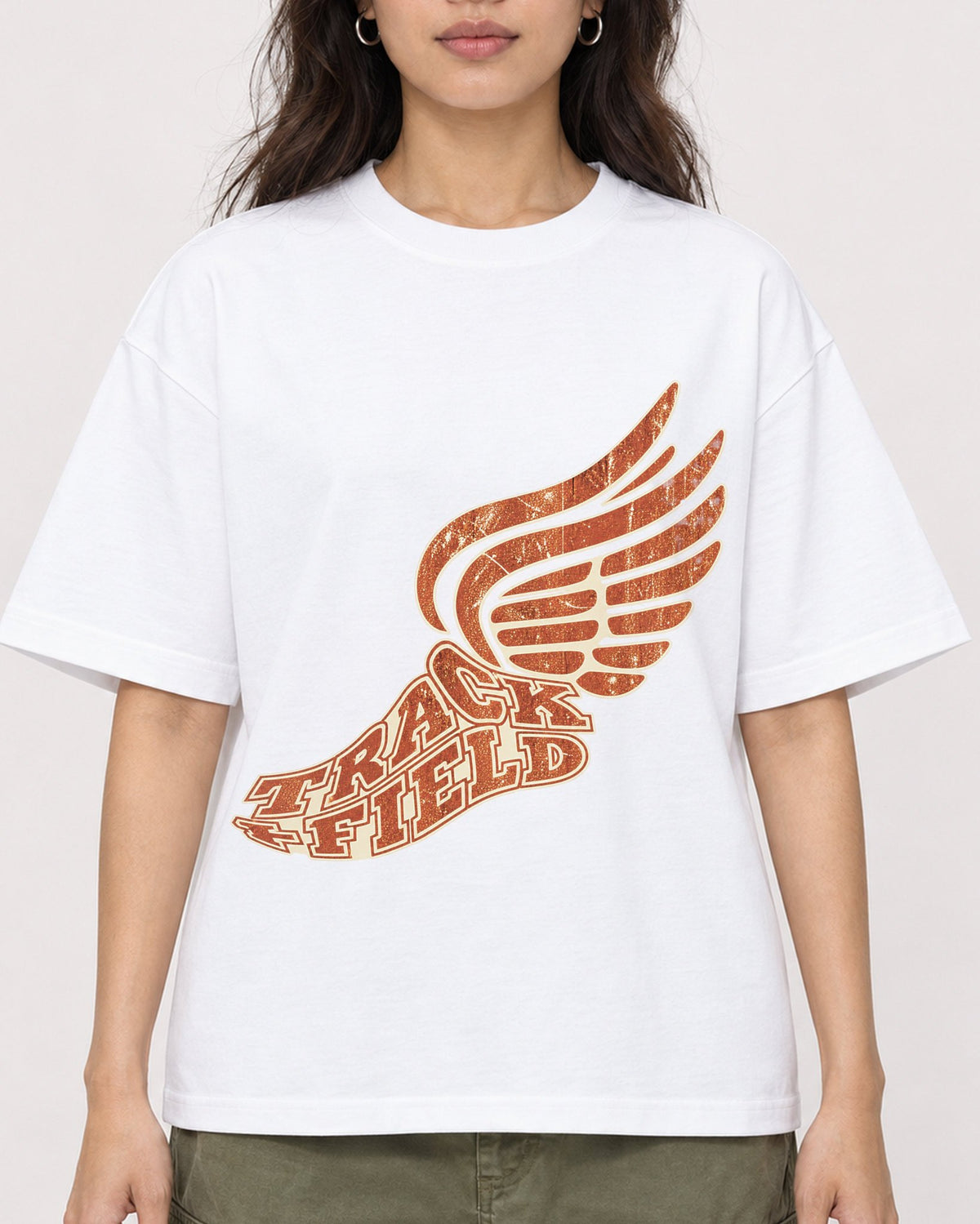 Mockup Boxy Heavyweight Tee White female close-up 02