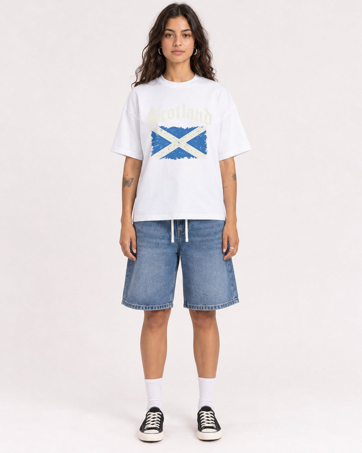 Mockup Boxy Heavyweight Tee White female full-body 06