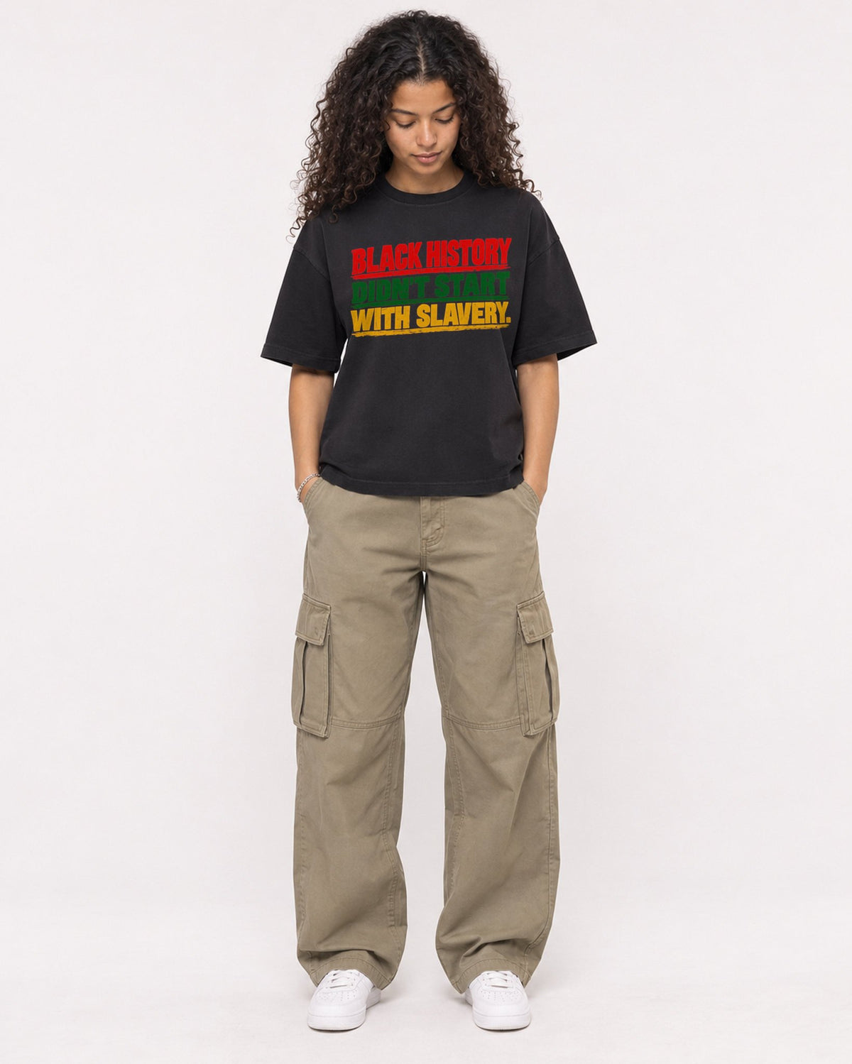Mockup Boxy Heavyweight Tee Black female full-body 10