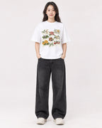 Mockup Boxy Heavyweight Tee White female full-body 03