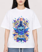 Mockup Boxy Heavyweight Tee White female close-up 01