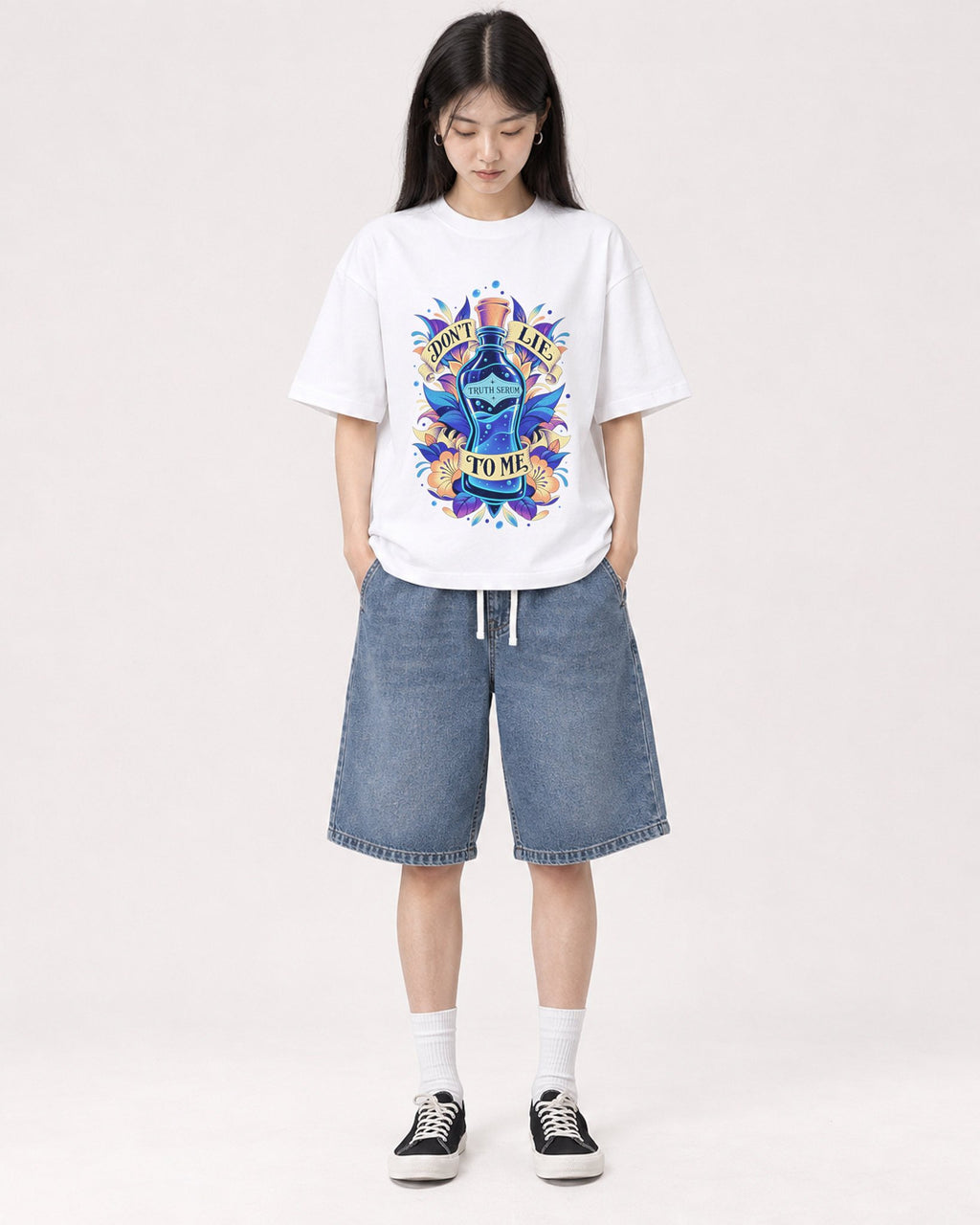 Mockup Boxy Heavyweight Tee White female full-body 01
