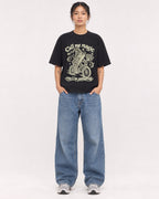 Mockup Boxy Heavyweight Tee Black female full-body 12