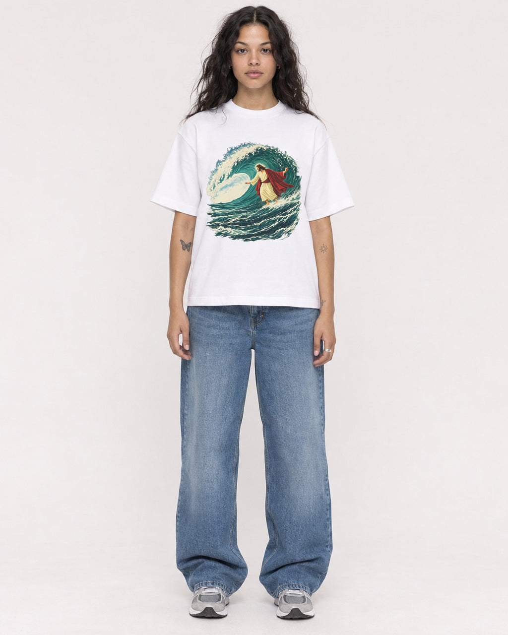 Mockup Boxy Heavyweight Tee White female full-body 30