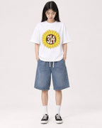 Mockup Boxy Heavyweight Tee White female full-body 01
