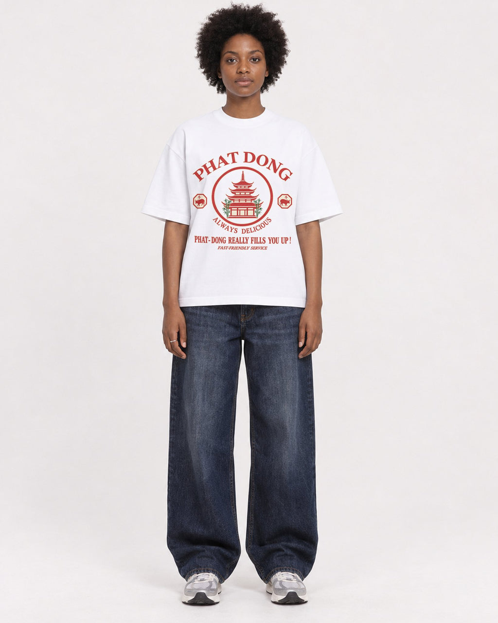 Mockup Boxy Heavyweight Tee White female full-body 14