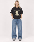 Mockup Boxy Heavyweight Tee Black female full-body 08