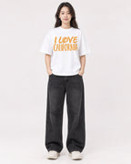 Mockup Boxy Heavyweight Tee White female full-body 03