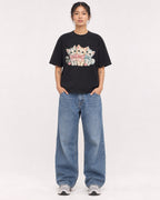 Mockup Boxy Heavyweight Tee Black female full-body 12