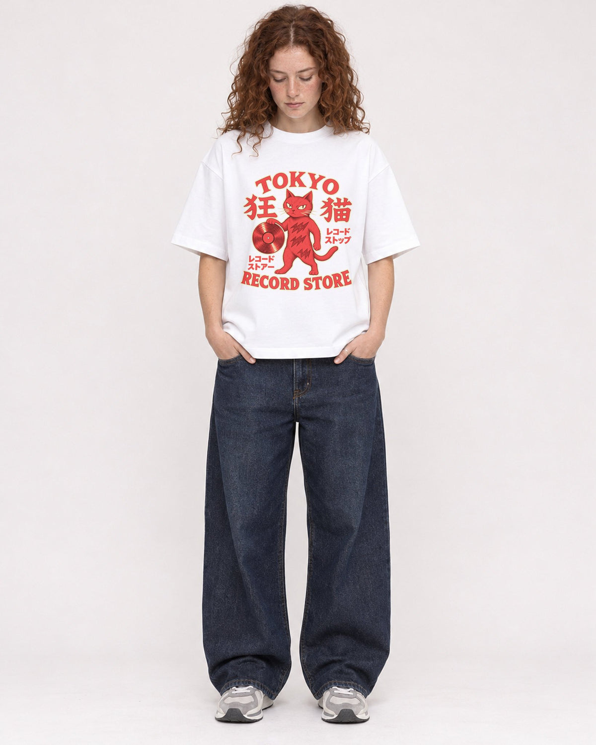 Mockup Boxy Heavyweight Tee White female full-body 09