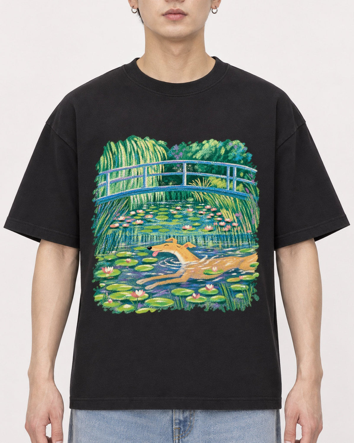 Mockup Boxy Heavyweight Tee Black male close-up 01