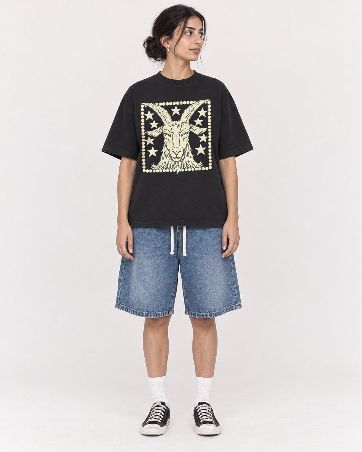 Mockup Boxy Heavyweight Tee Black female full-body 17