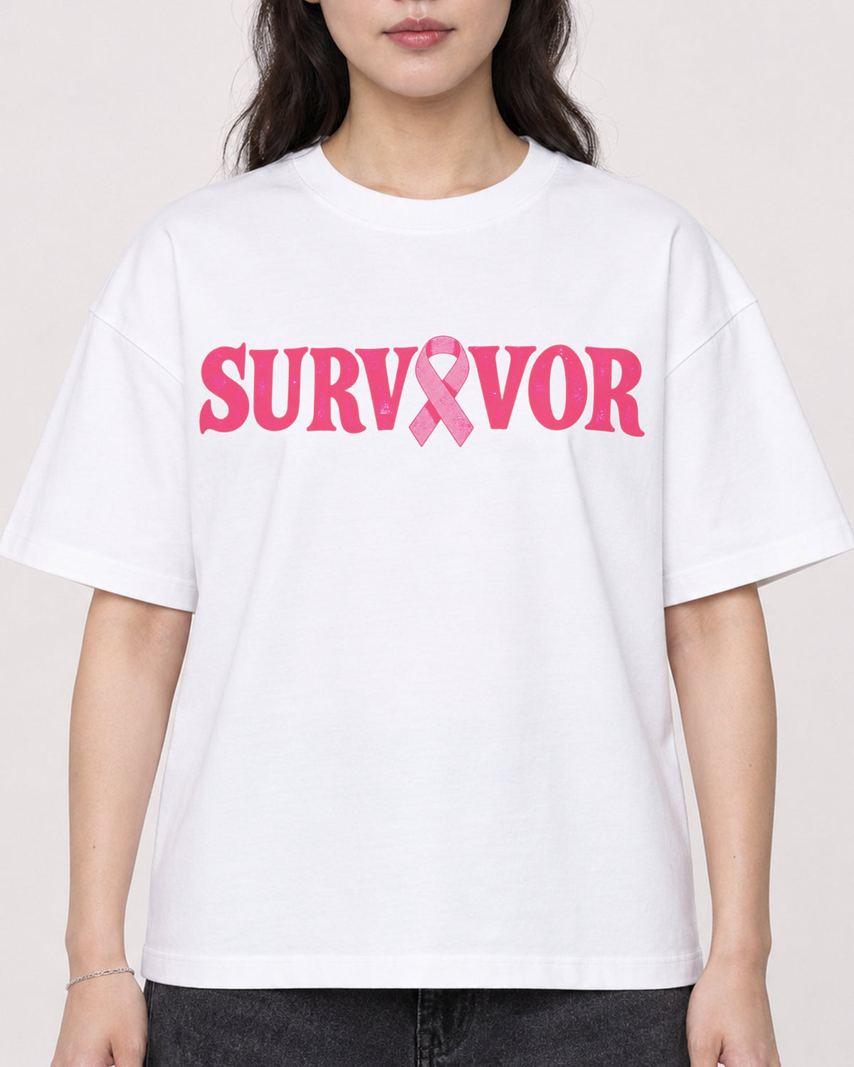 Mockup Boxy Heavyweight Tee White female close-up 03