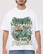 Mockup Boxy Heavyweight Tee White male close-up 02