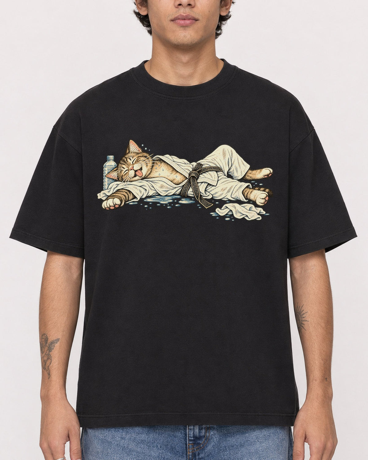 Mockup Boxy Heavyweight Tee Black male close-up 06