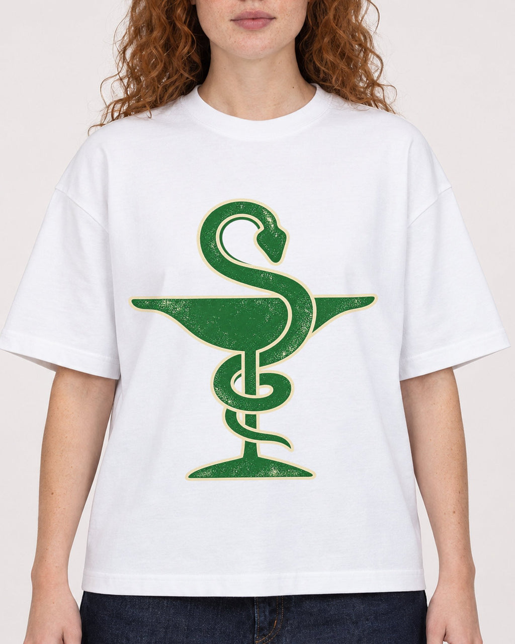 Mockup Boxy Heavyweight Tee White female close-up 09