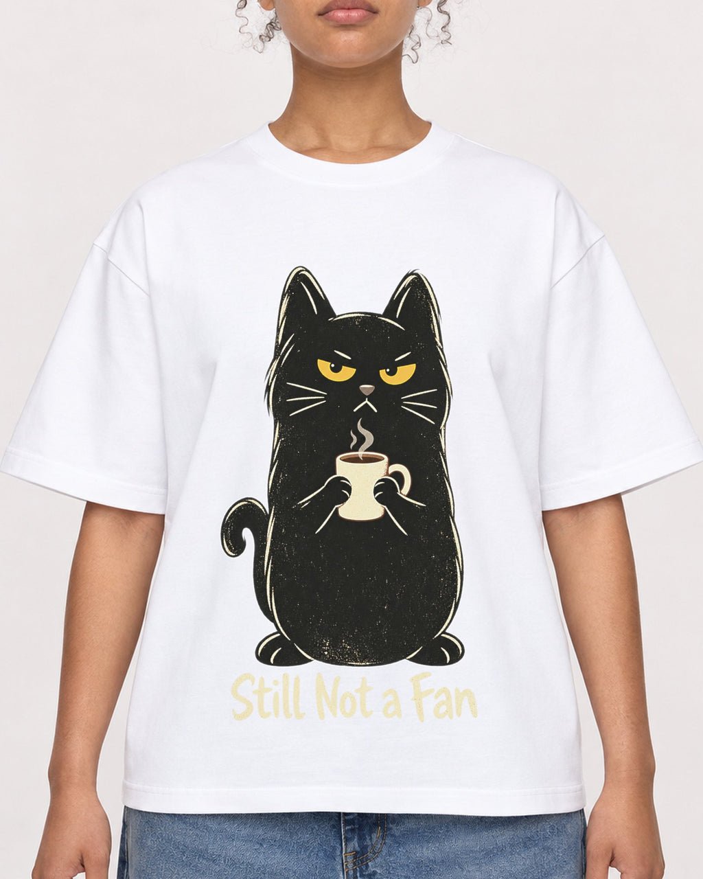 Mockup Boxy Heavyweight Tee White female close-up 20