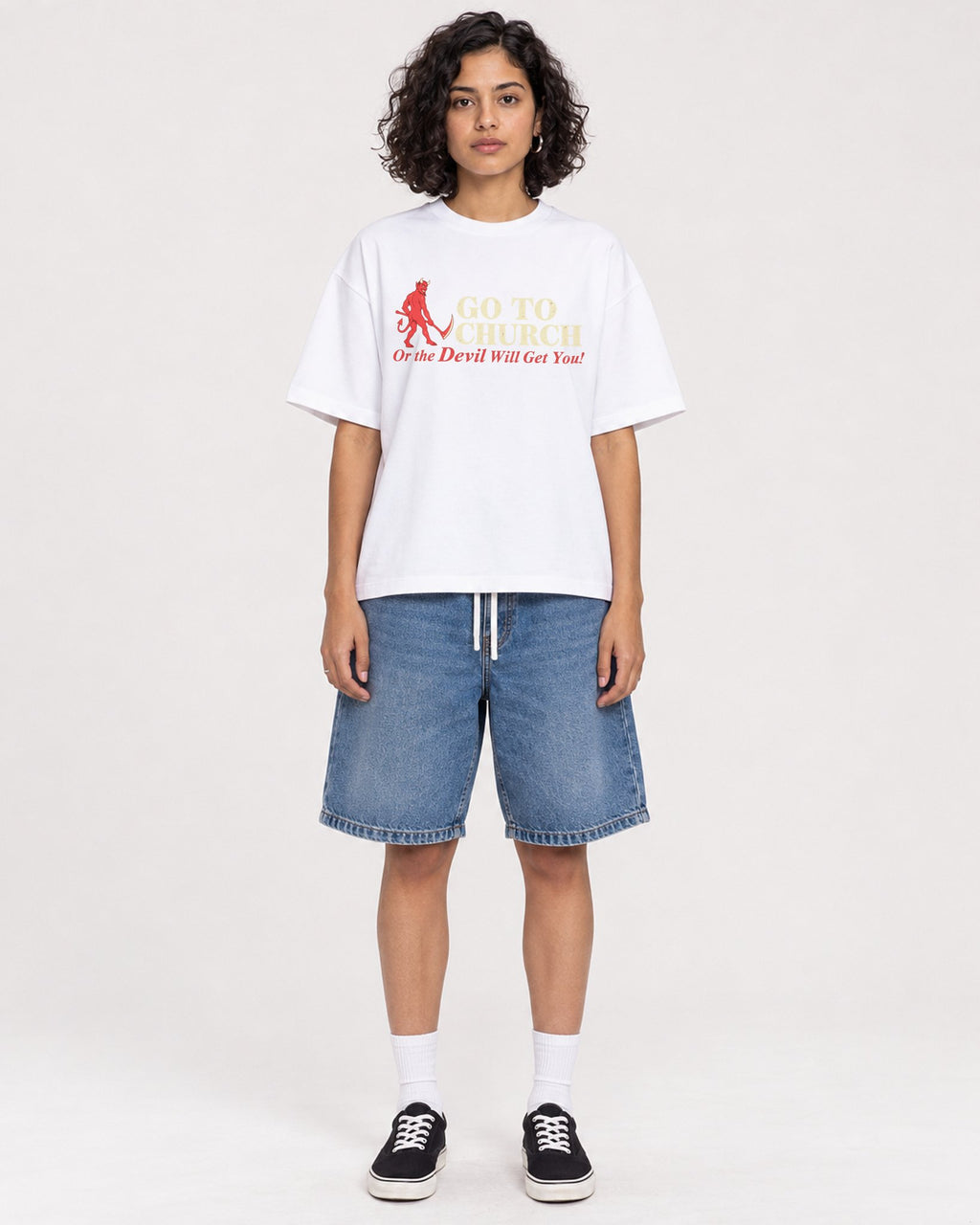 Mockup Boxy Heavyweight Tee White female full-body 26