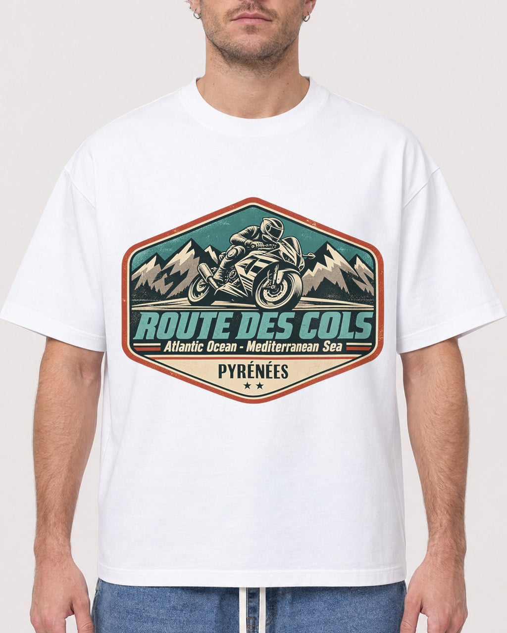 Mockup Boxy Heavyweight Tee White male close-up 08