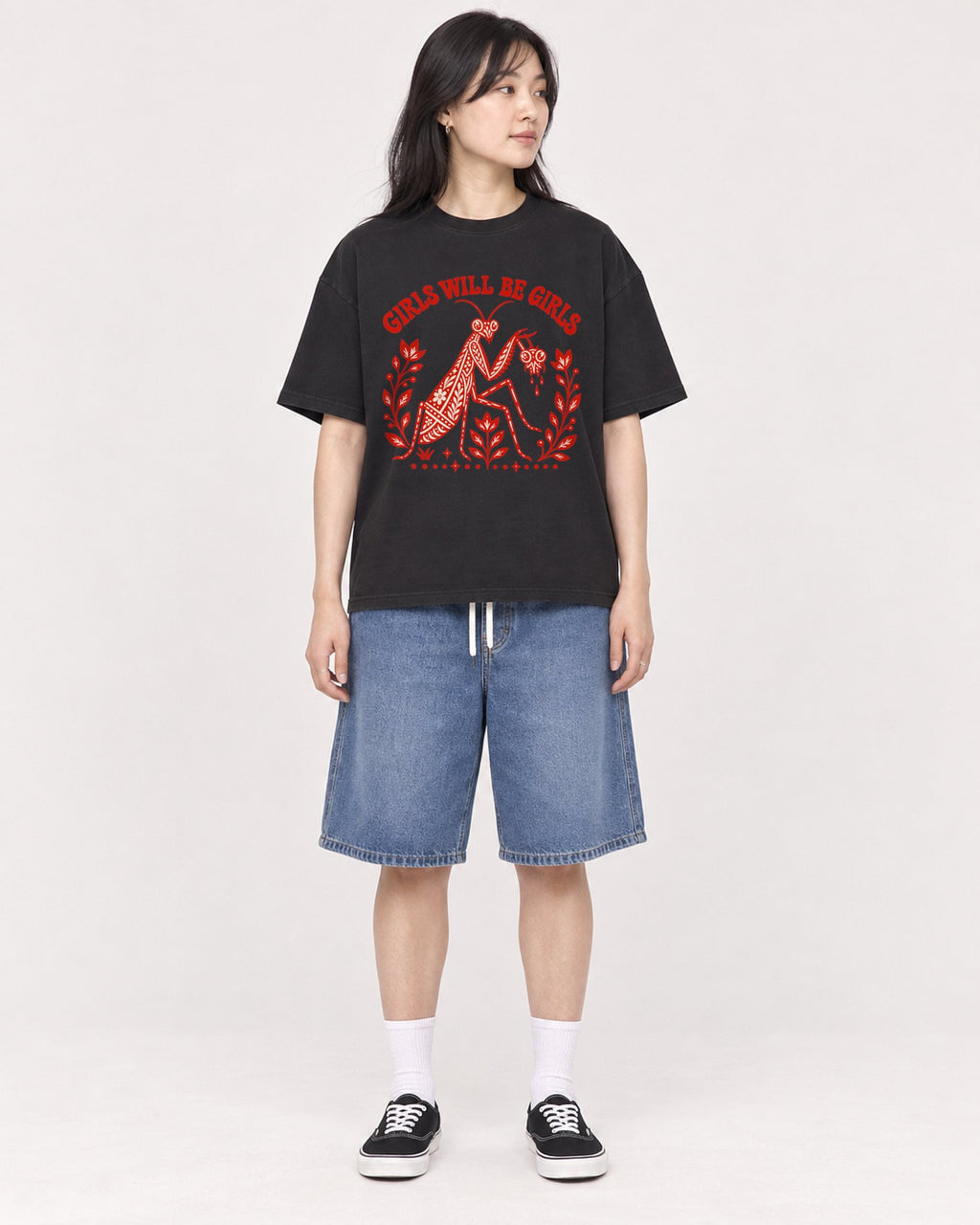Mockup Boxy Heavyweight Tee Black female full-body 13