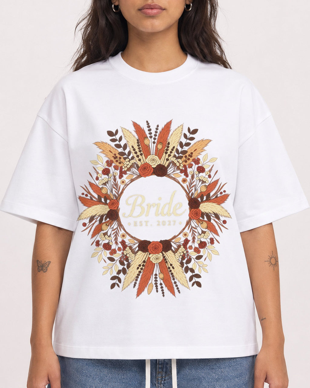 Mockup Boxy Heavyweight Tee White female close-up 06