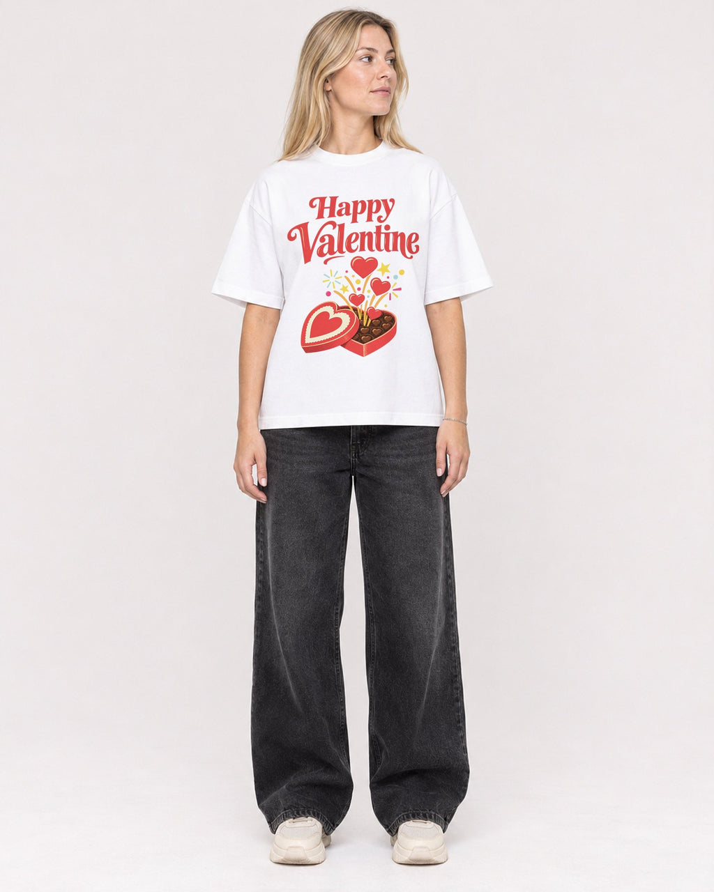 Mockup Boxy Heavyweight Tee White female full-body 08