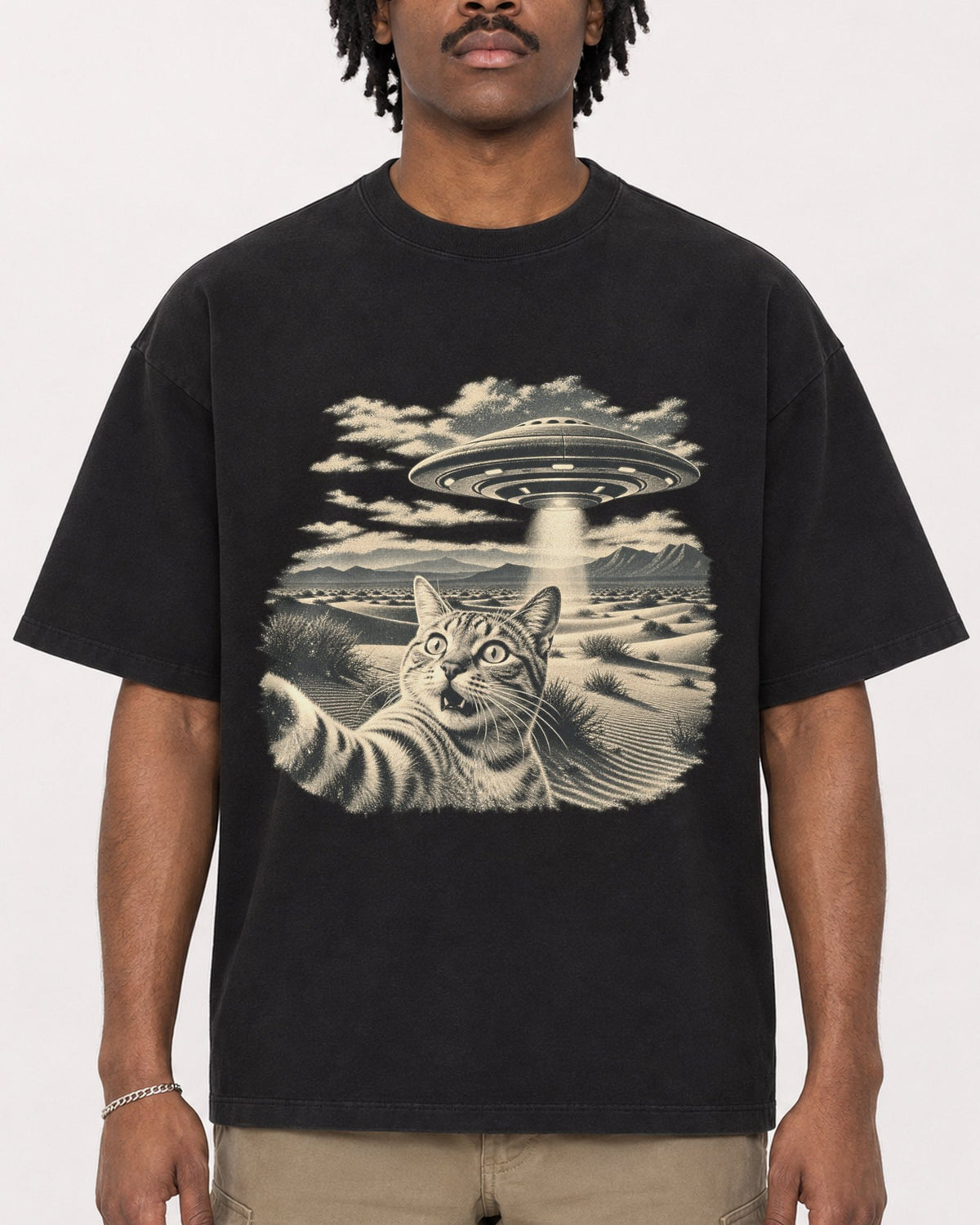 Mockup Boxy Heavyweight Tee Black male close-up 04